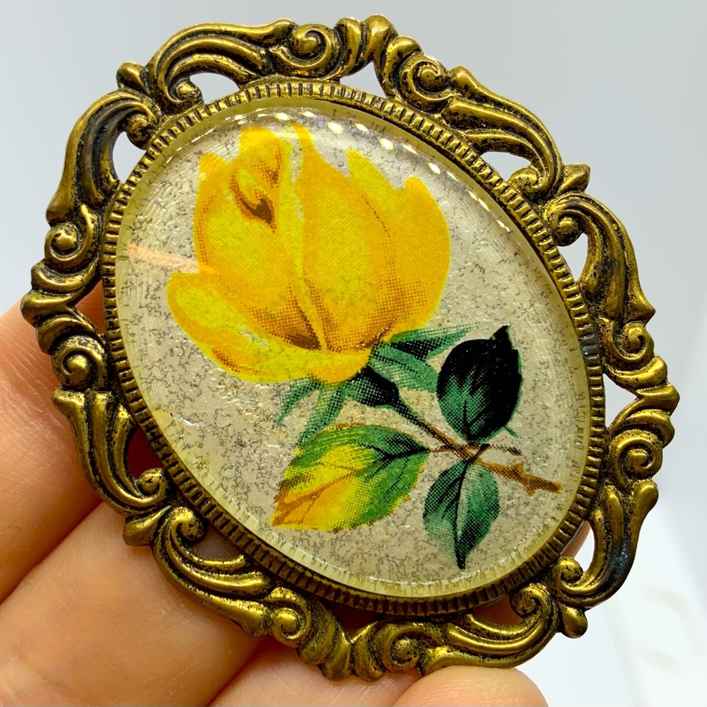 VINTAGE WEST GERMANY BROOCH YELLOW ROSE CAMEO GLASS BRASS REPOUSSE FRAME LARGE